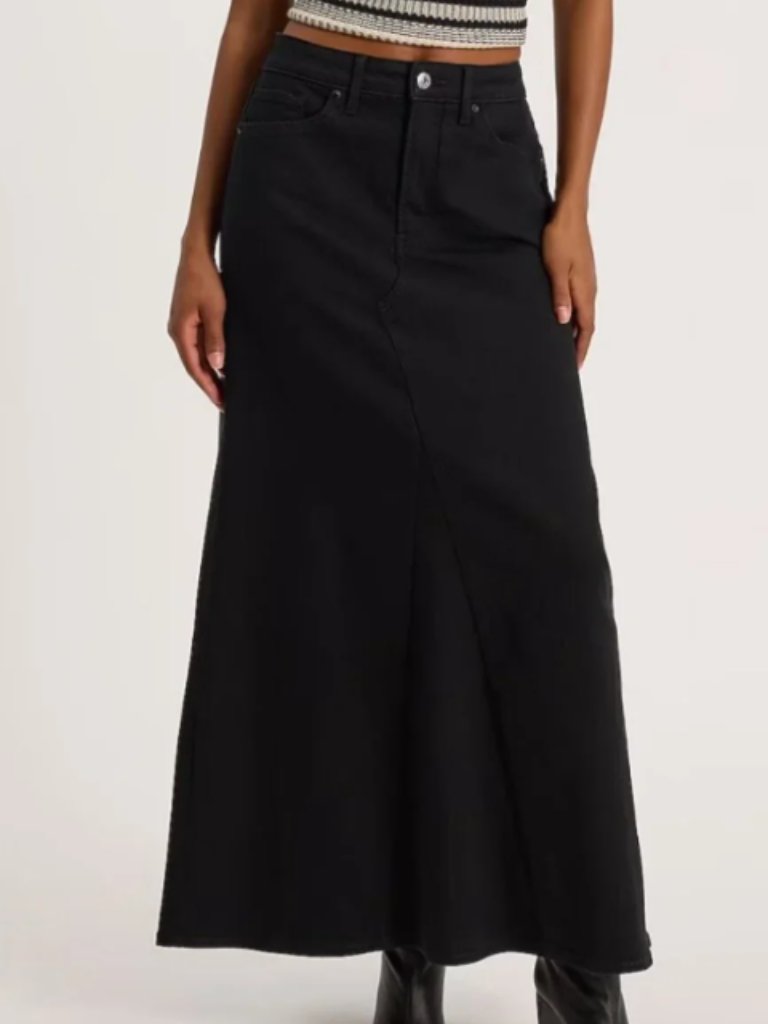 Express Women’s High Rise Hyper Stretch Black Denim Maxi Skirt Size 4